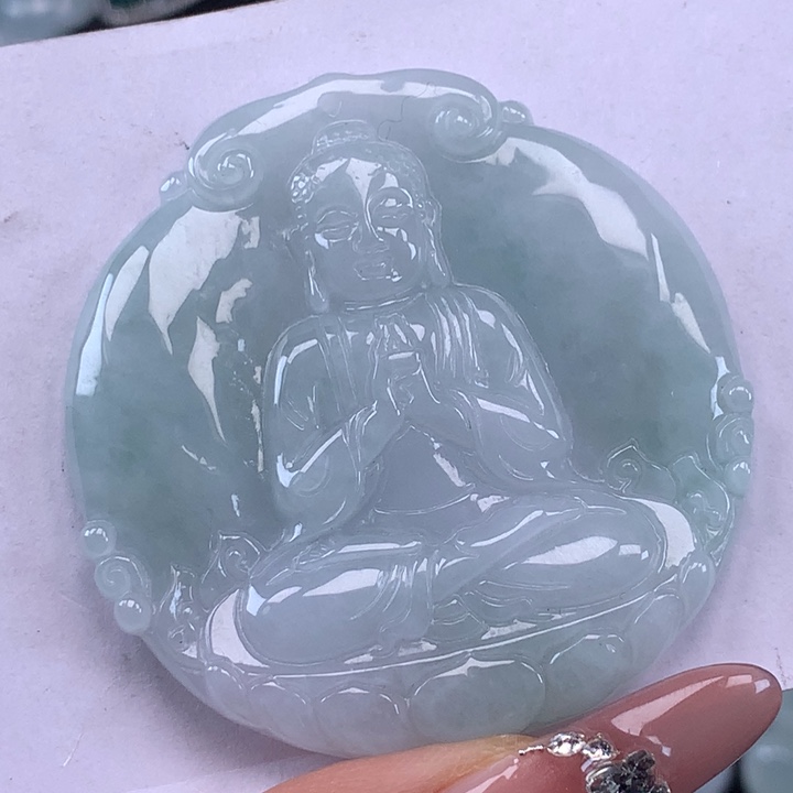 颈饰未镶嵌翡翠大日如来吊坠