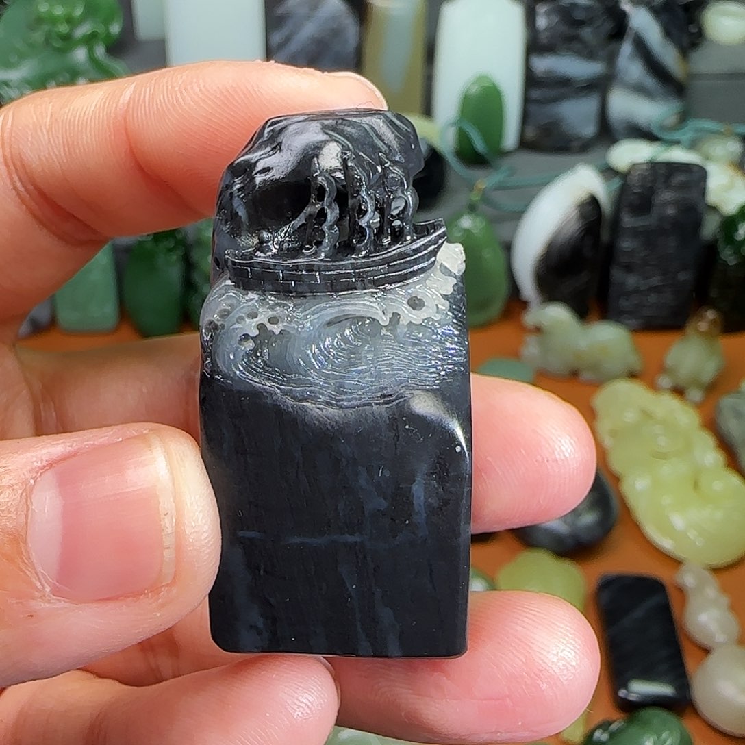 和田玉颈饰未镶嵌