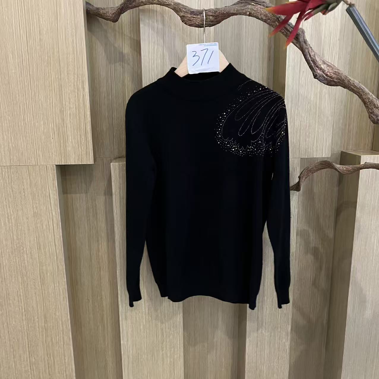 【嘉一定制】韩版时尚洋气气质休闲哑光黑蝴蝶长袖短款打底上衣371