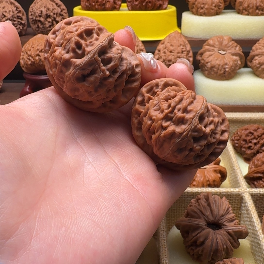 文玩核桃吊坠44全品宫灯