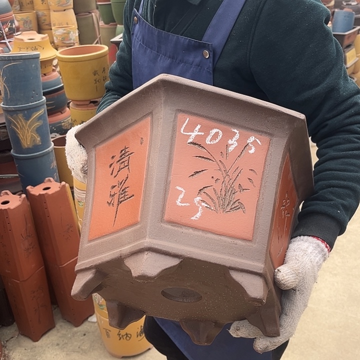 紫砂紫砂花盆和一