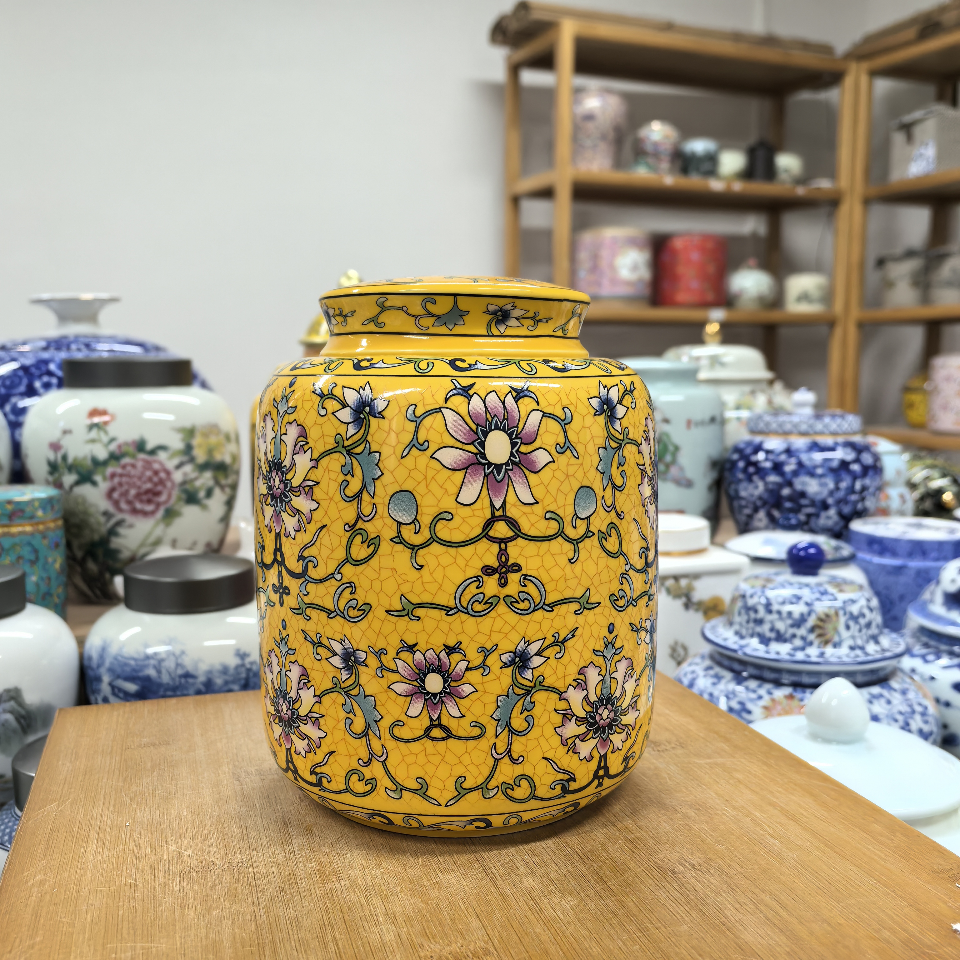 珐琅彩陶瓷小号茶叶密封罐家用防潮适用