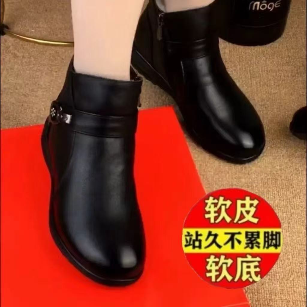 2025秋冬新款棉鞋女平底圆头加绒保暖防滑老人鞋妈妈鞋女舒适短靴