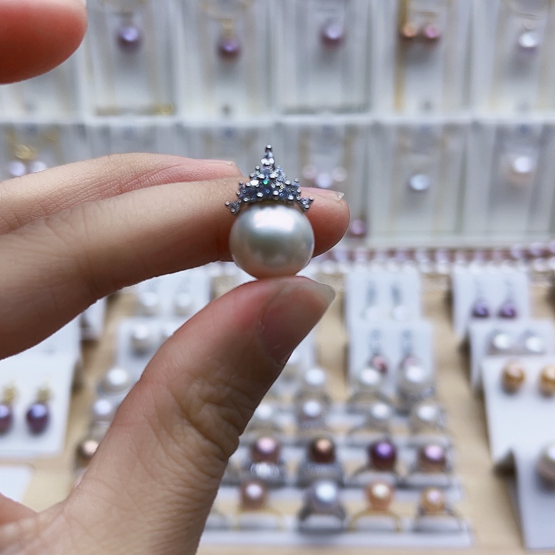 淡水珍珠颈饰合金