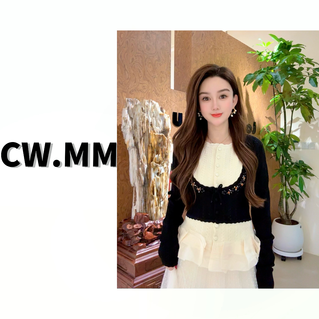 CW.MM 洋气黑杏拼色圆领修身显瘦订珠毛衣上衣