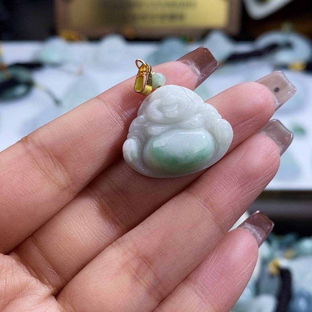 翡翠未镶嵌颈饰7591