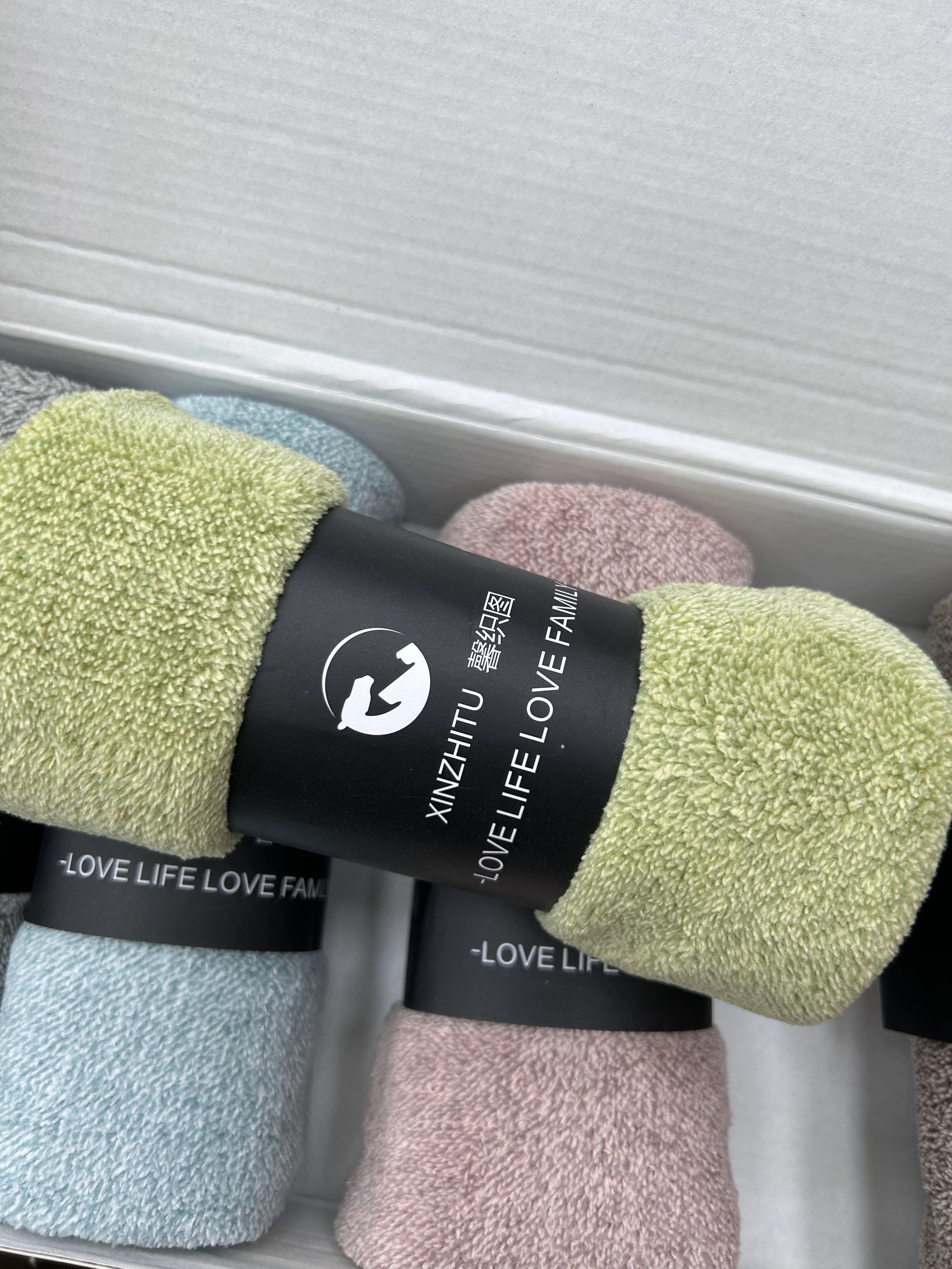 抑菌防螨加厚加大吸水毛巾礼盒装家用成人适用