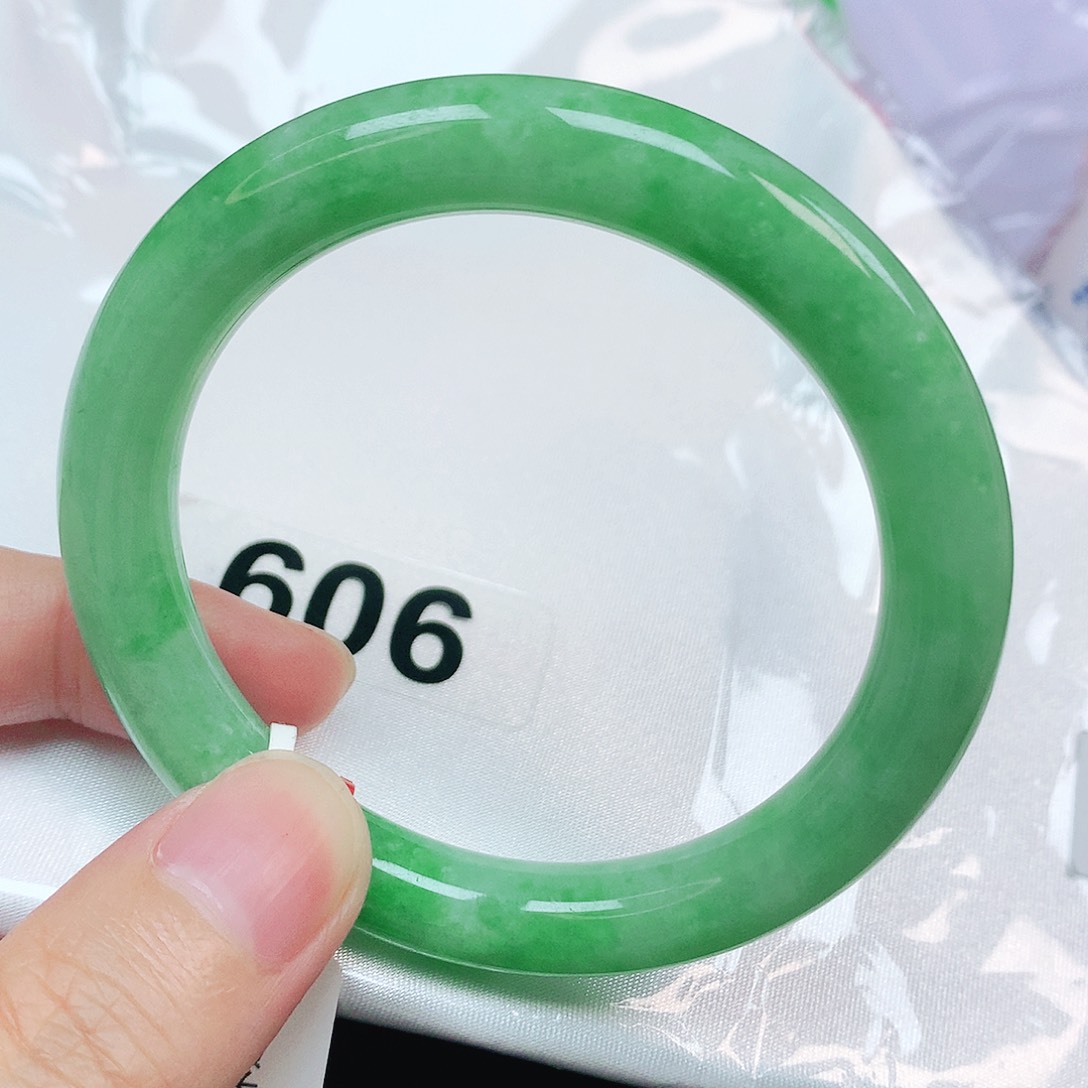 未镶嵌手镯翡翠抖音606