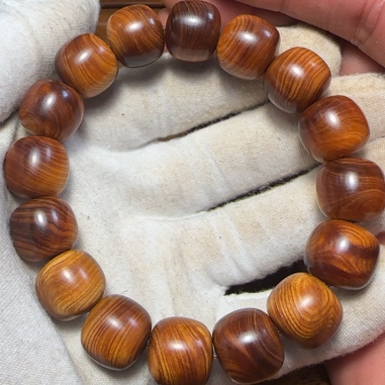 柏木（崖柏）全陈化老料把件串