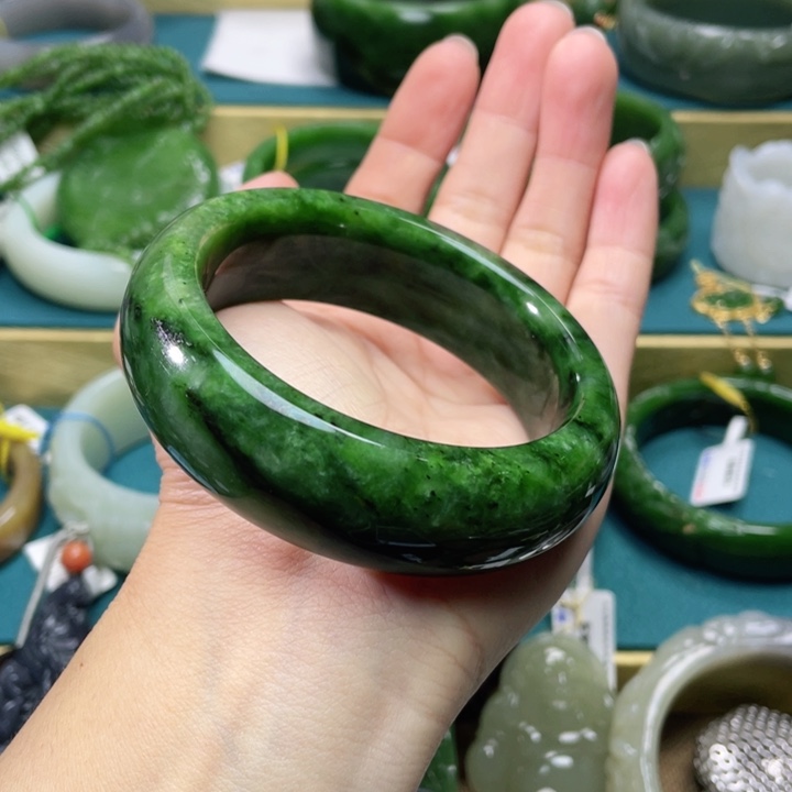 和田玉手镯57+圈口 编号79未镶嵌