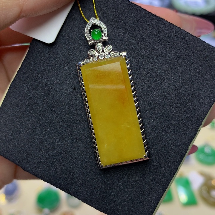 翡翠手链18K金镶嵌翡翠