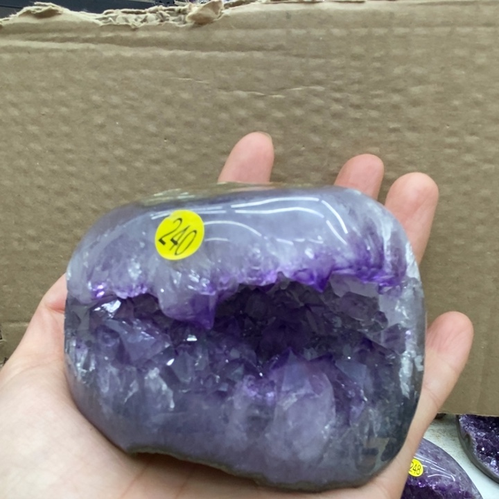 紫晶大型摆件（非配饰）未镶嵌
