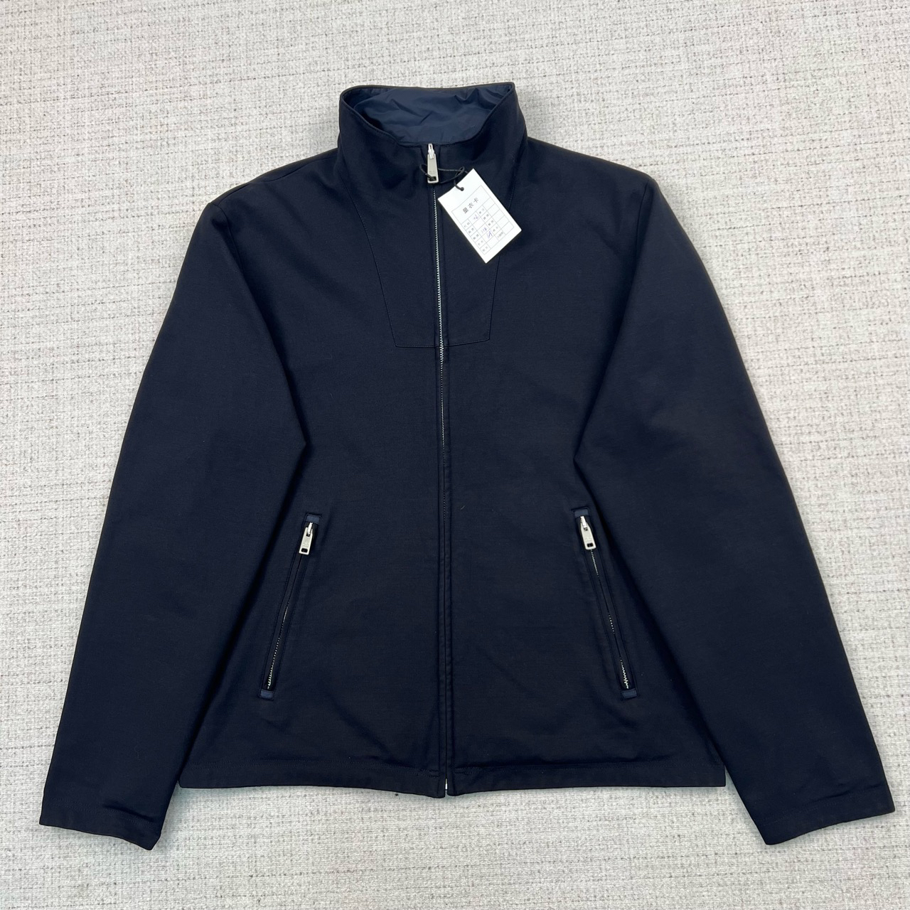 99新 Prada/普拉达 纯色皮牌logo尼龙拉链外套/尺码XL/编号7756