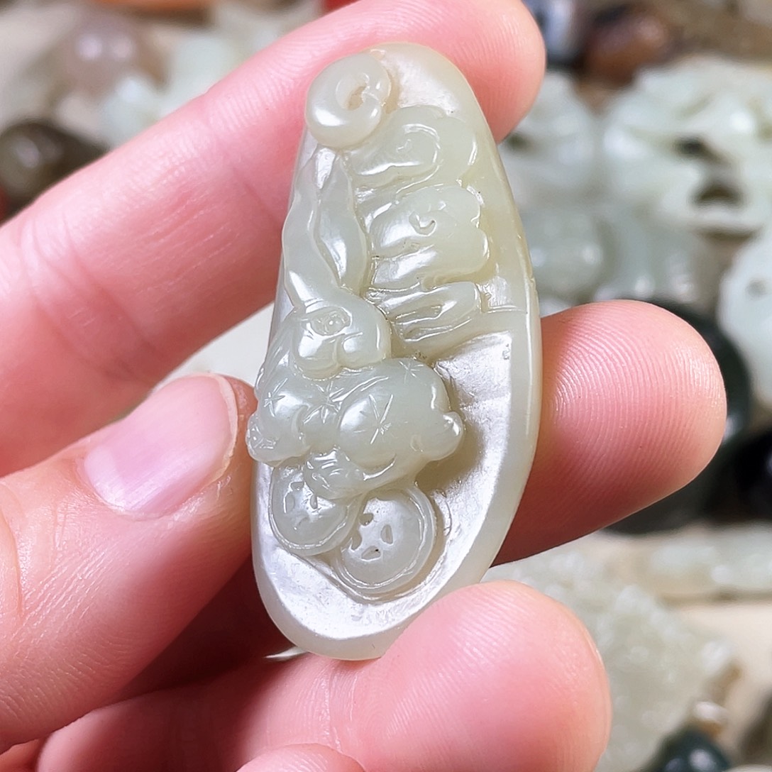 和田玉（糖玉）颈饰未镶嵌