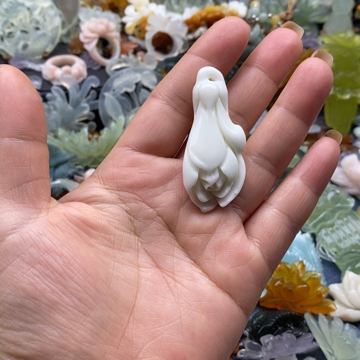 蛇纹石玉合金颈饰