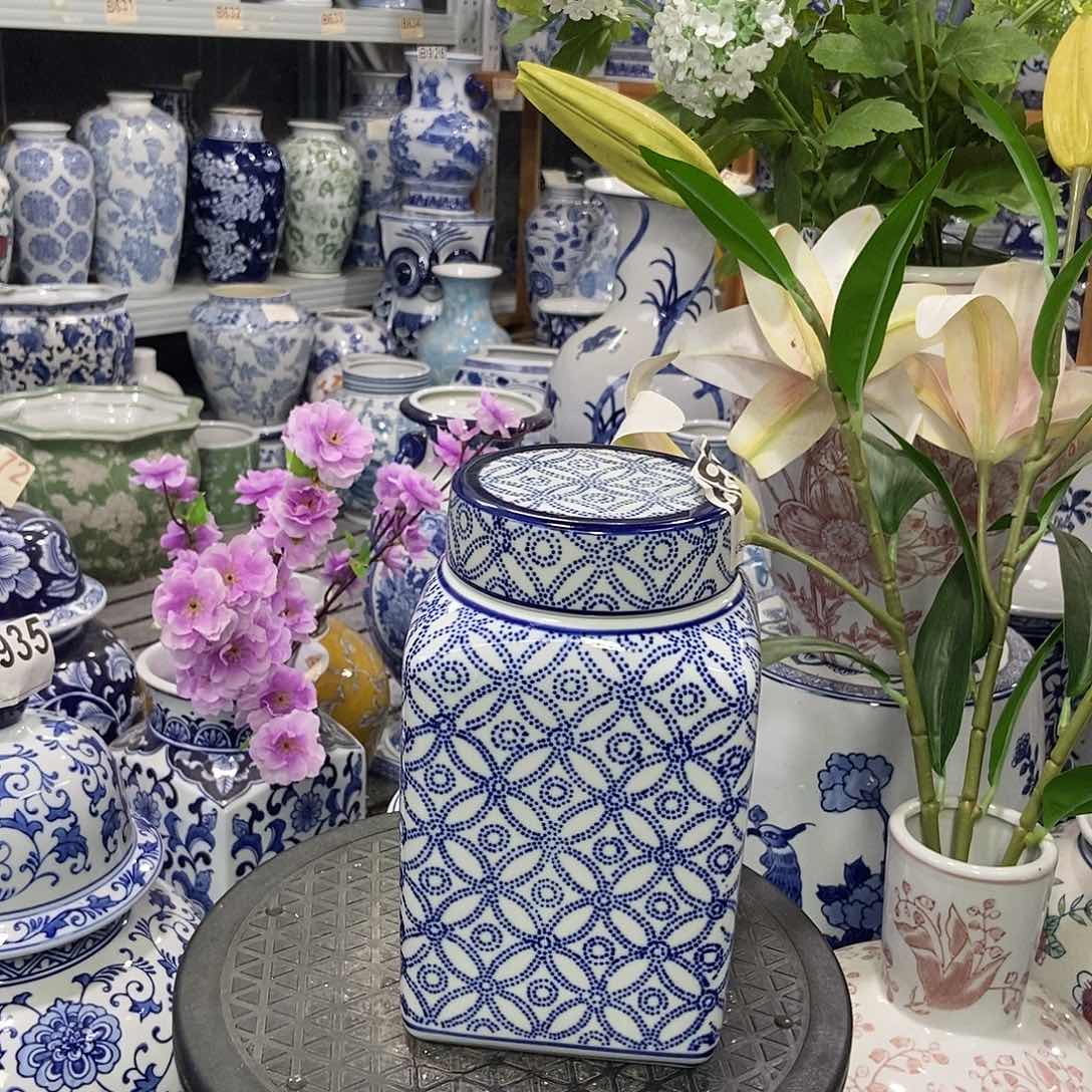 摆件花瓶手绘釉下彩