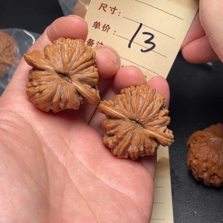 文玩核桃把件四座楼42尺全品白茬打底发13