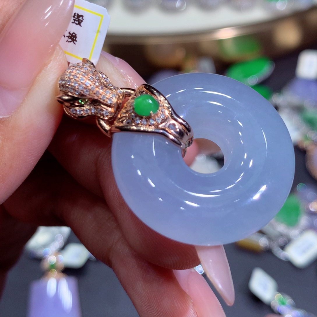 翡翠吊坠(赠链)18K金镶嵌