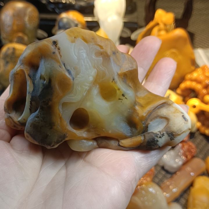 合金石英质玉（黄龙玉）颈饰