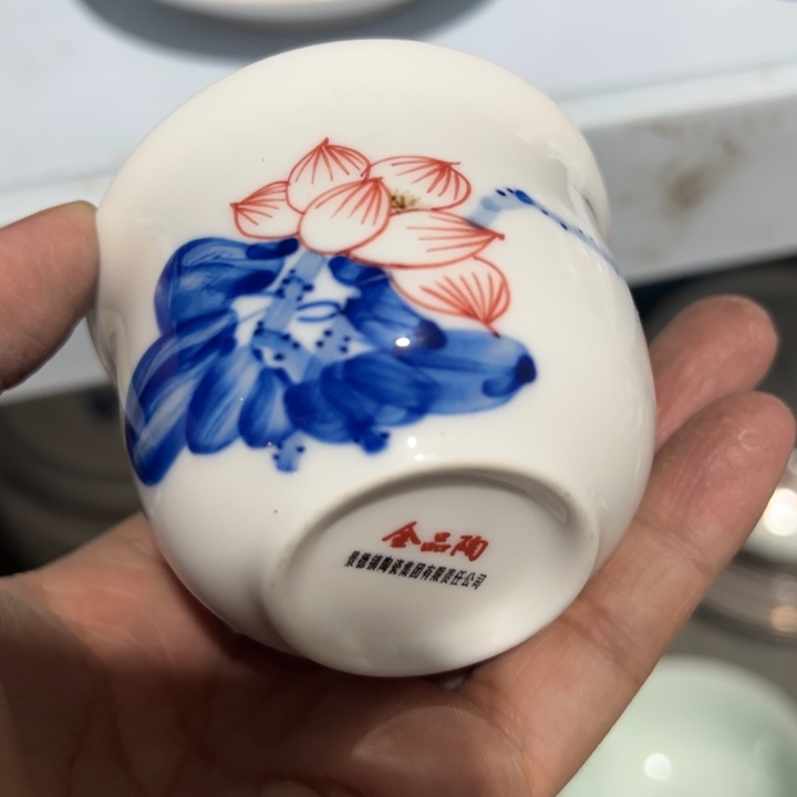 手绘微瑕缸杯陶瓷