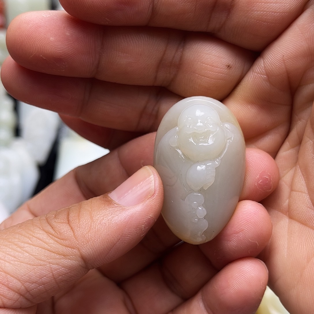 和田玉颈饰未镶嵌