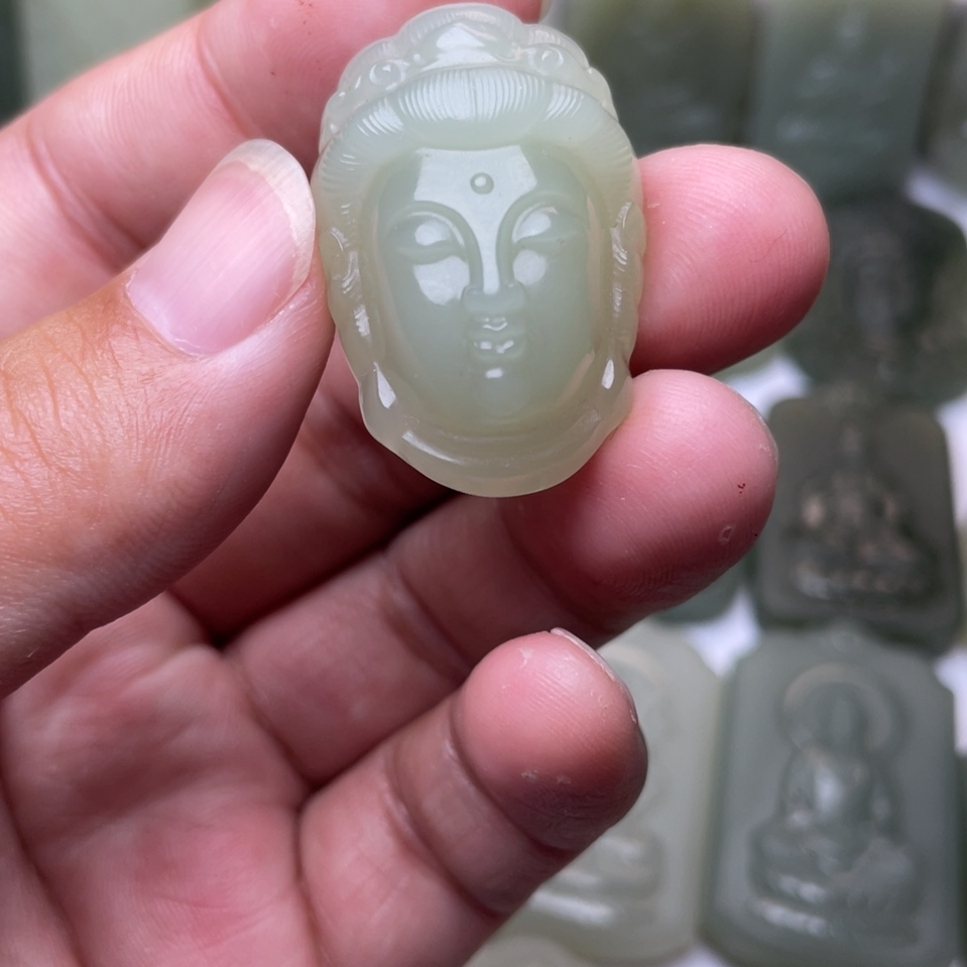 和田玉未镶嵌颈饰