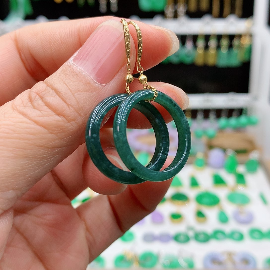 翡翠耳饰18K金镶嵌的