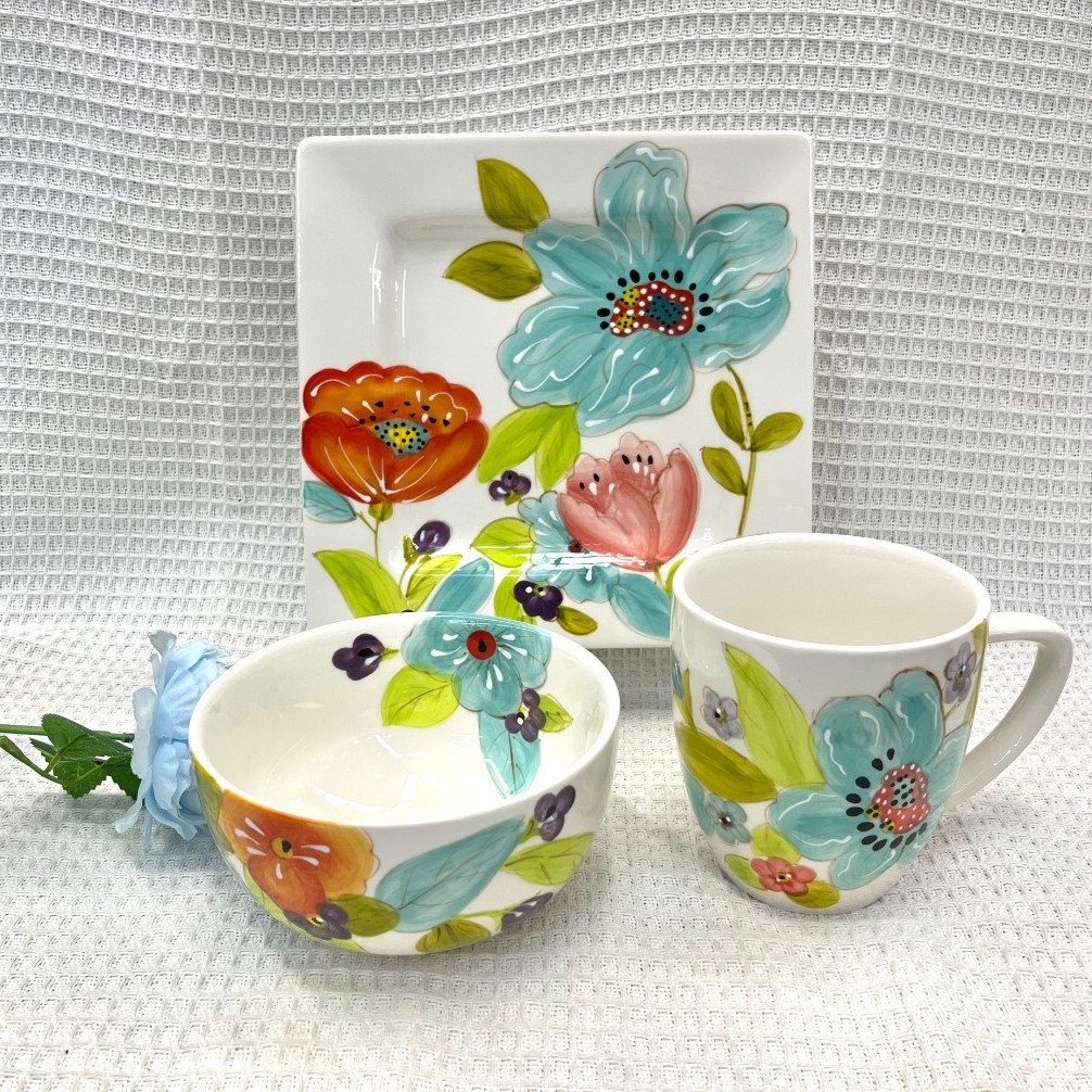 美樸浮雕花卉碗盘杯套装