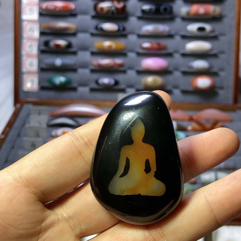 【闪购商品】玛瑙/玉髓颈饰未镶嵌明**星