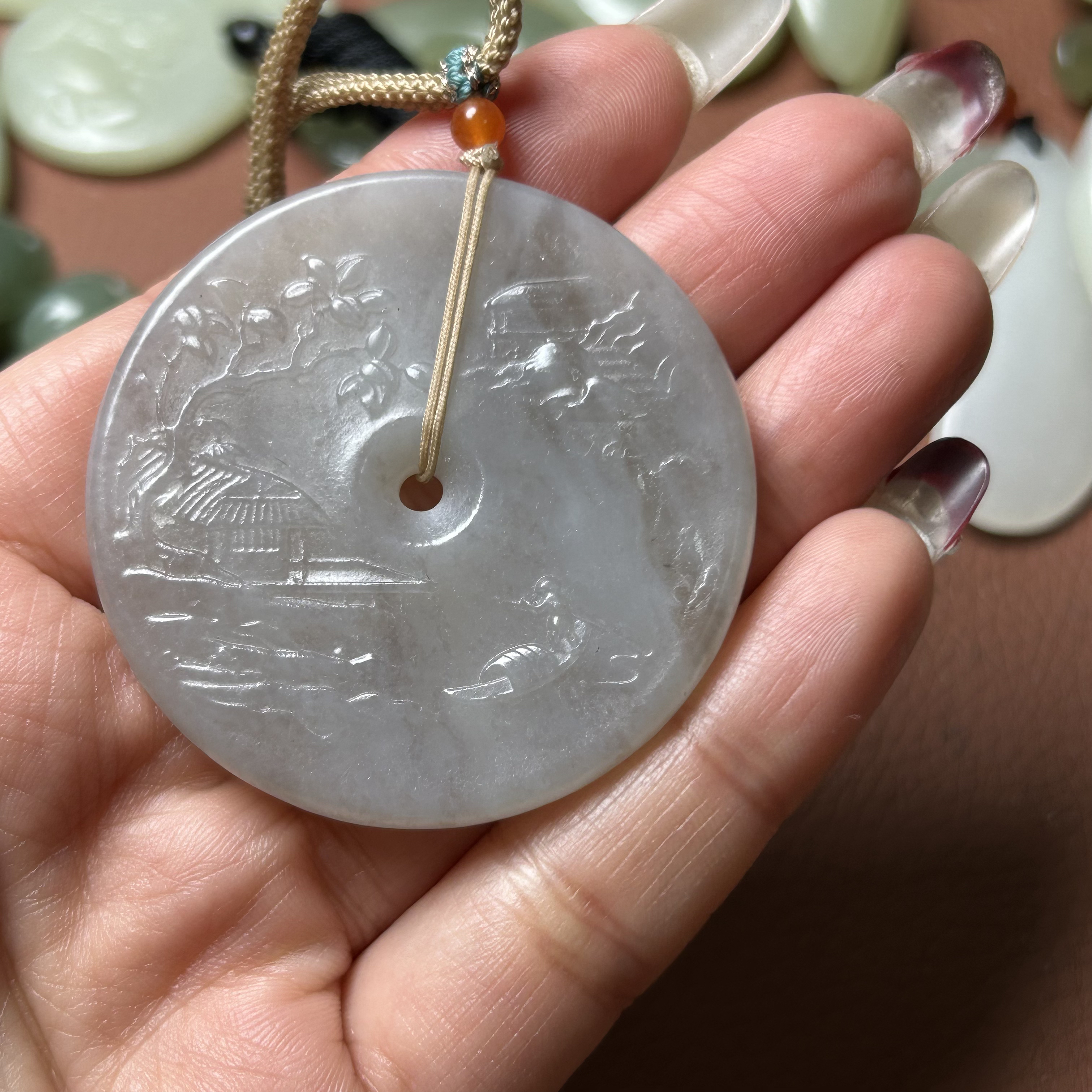 精品和田玉小挂件