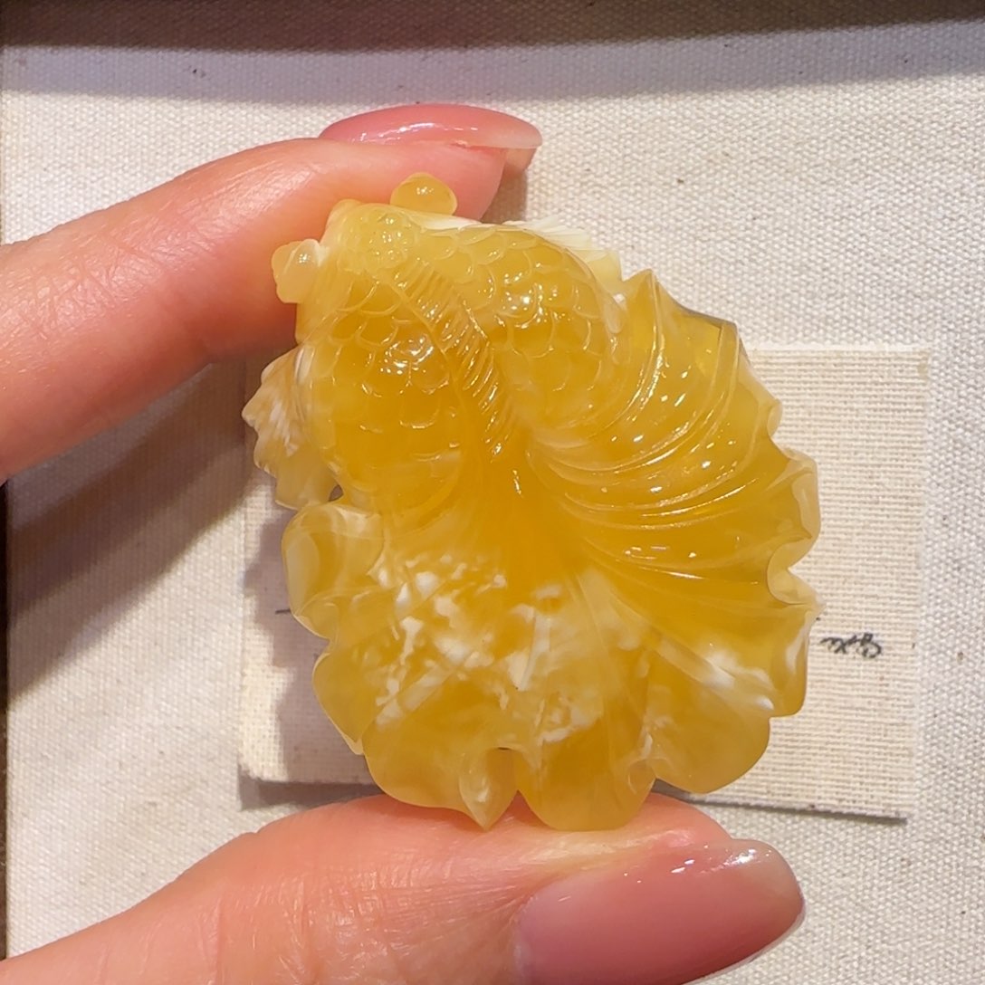 琥珀未镶嵌珠宝奇石