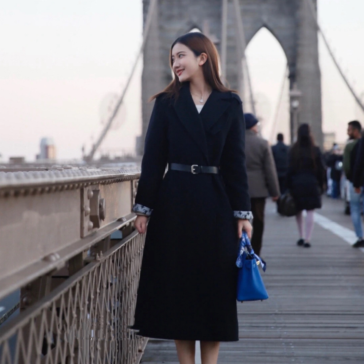 95新 LouisVuitton/路易威登 黑色老花羊毛大衣女装42码03205