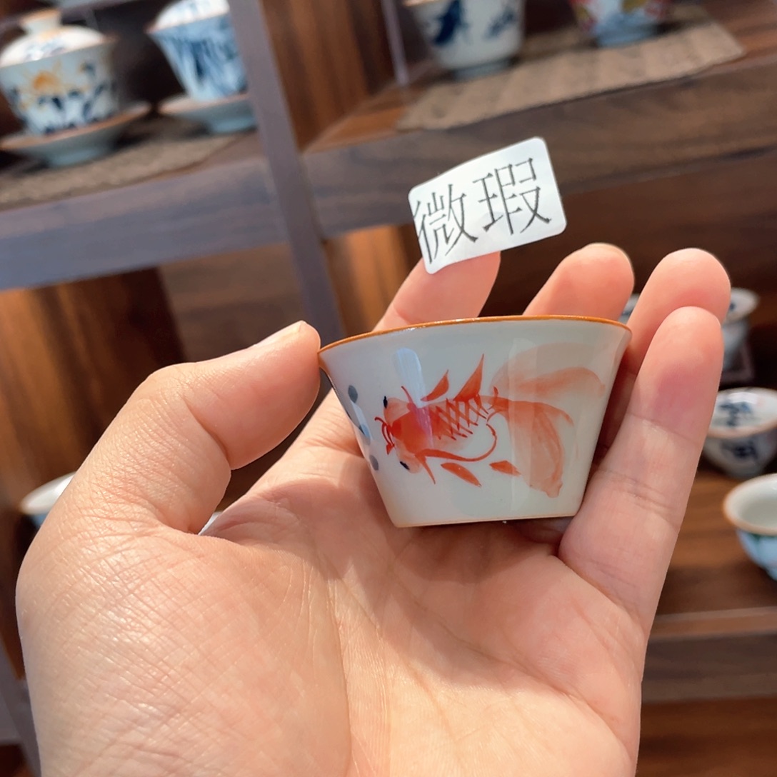 釉下手绘茶具微瑕