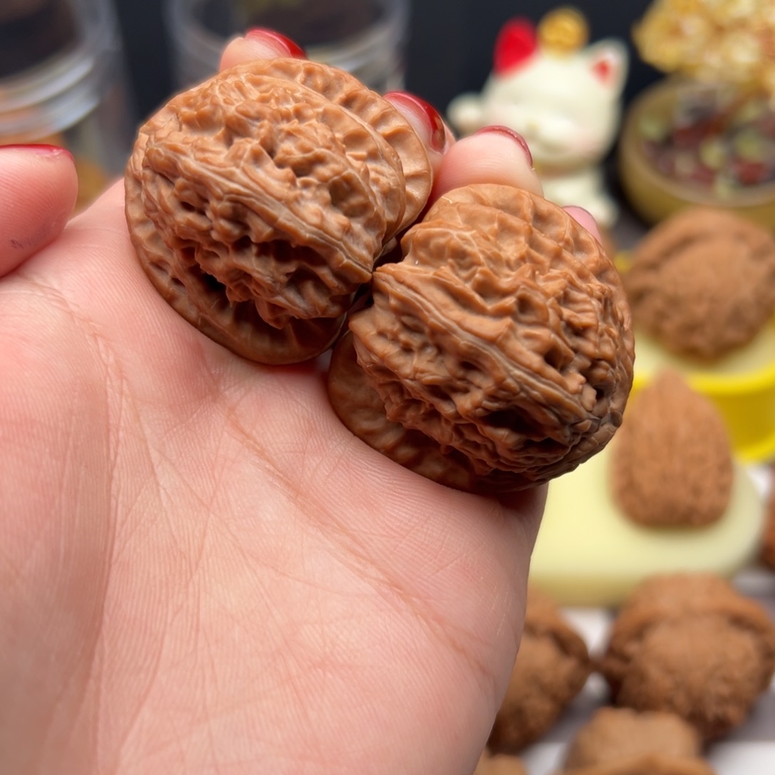 文玩核桃把件37.5全品三角白