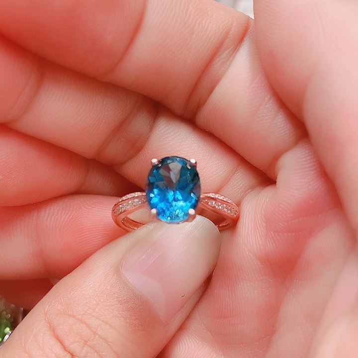 托帕石戒指银S925镶嵌8✖️10