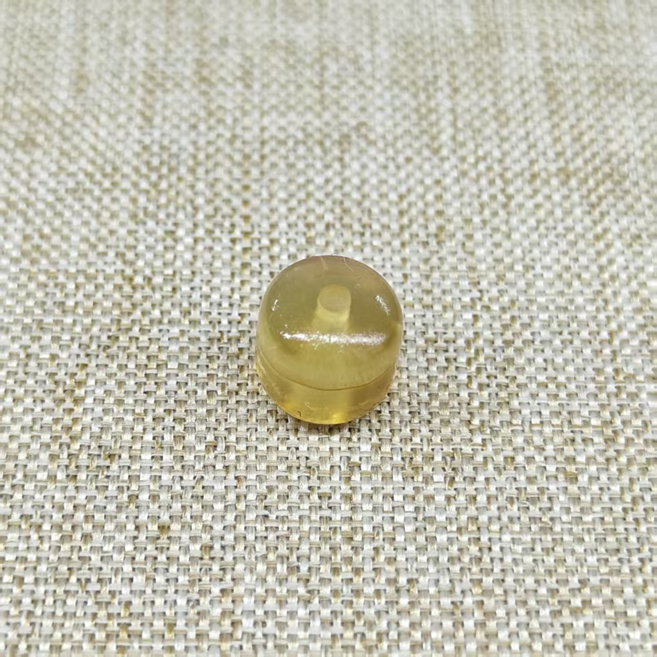 YL0189    半山半水黄金冒冒桶珠单珠约8mm+
