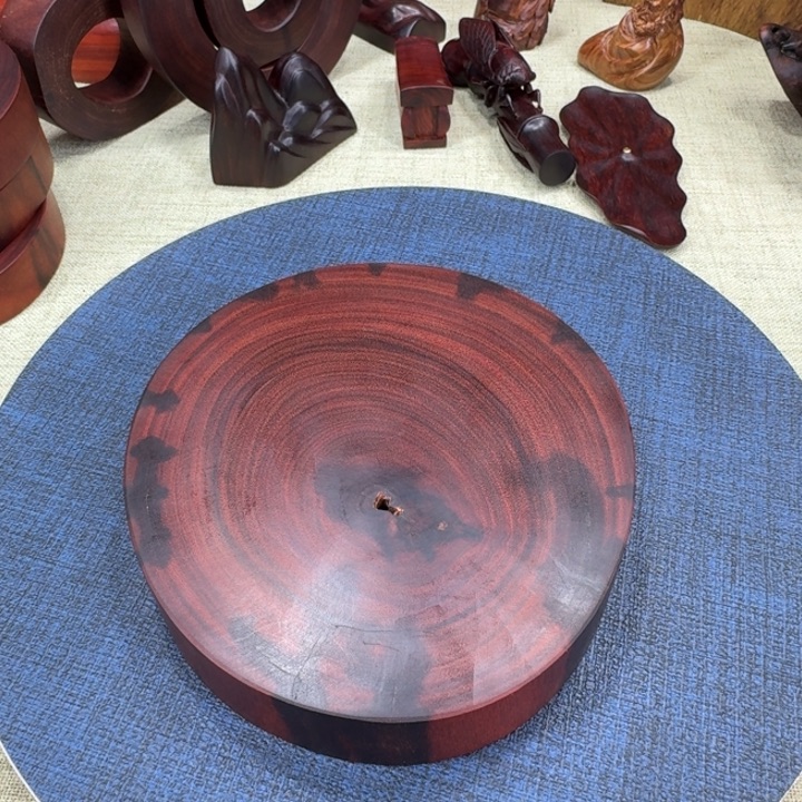 注***意大果紫檀（缅甸花梨）