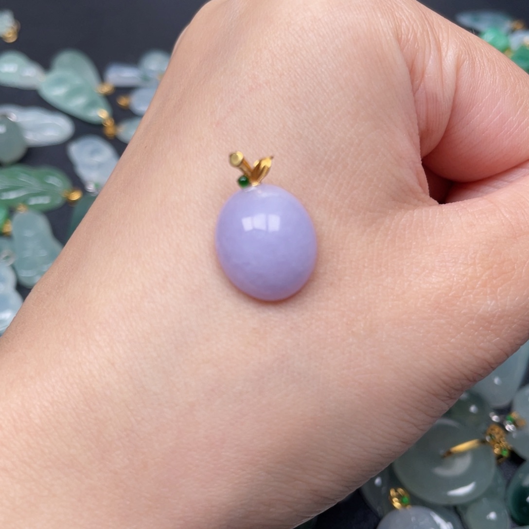 翡翠颈饰18K金镶嵌翡翠