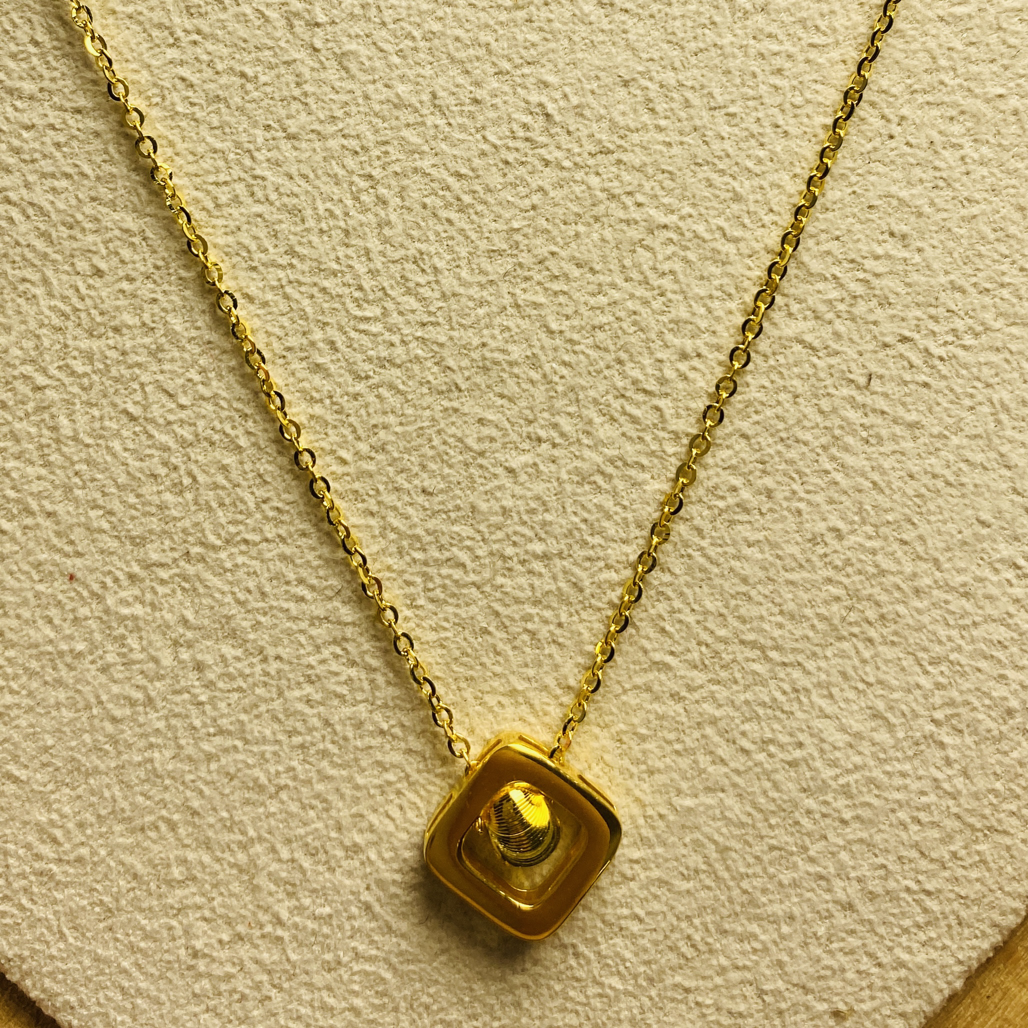 足金999 黄金亮面方形猫眼珠项链