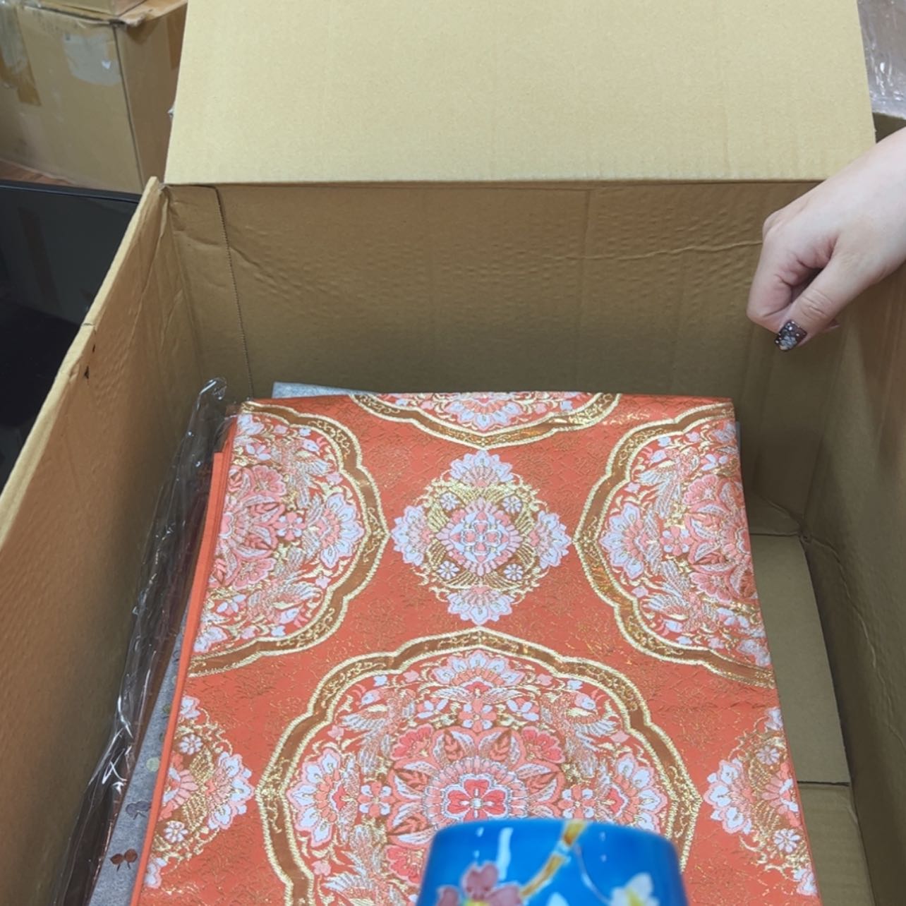 【闪购商品】蜜****ง陶瓷马克杯带盖勺