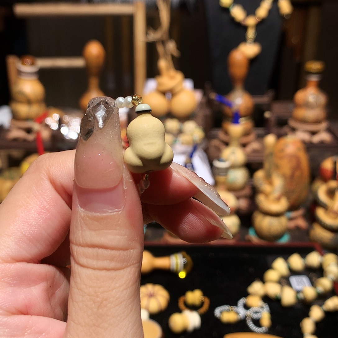 丸***子大叶紫檀（黑酸枝木类）