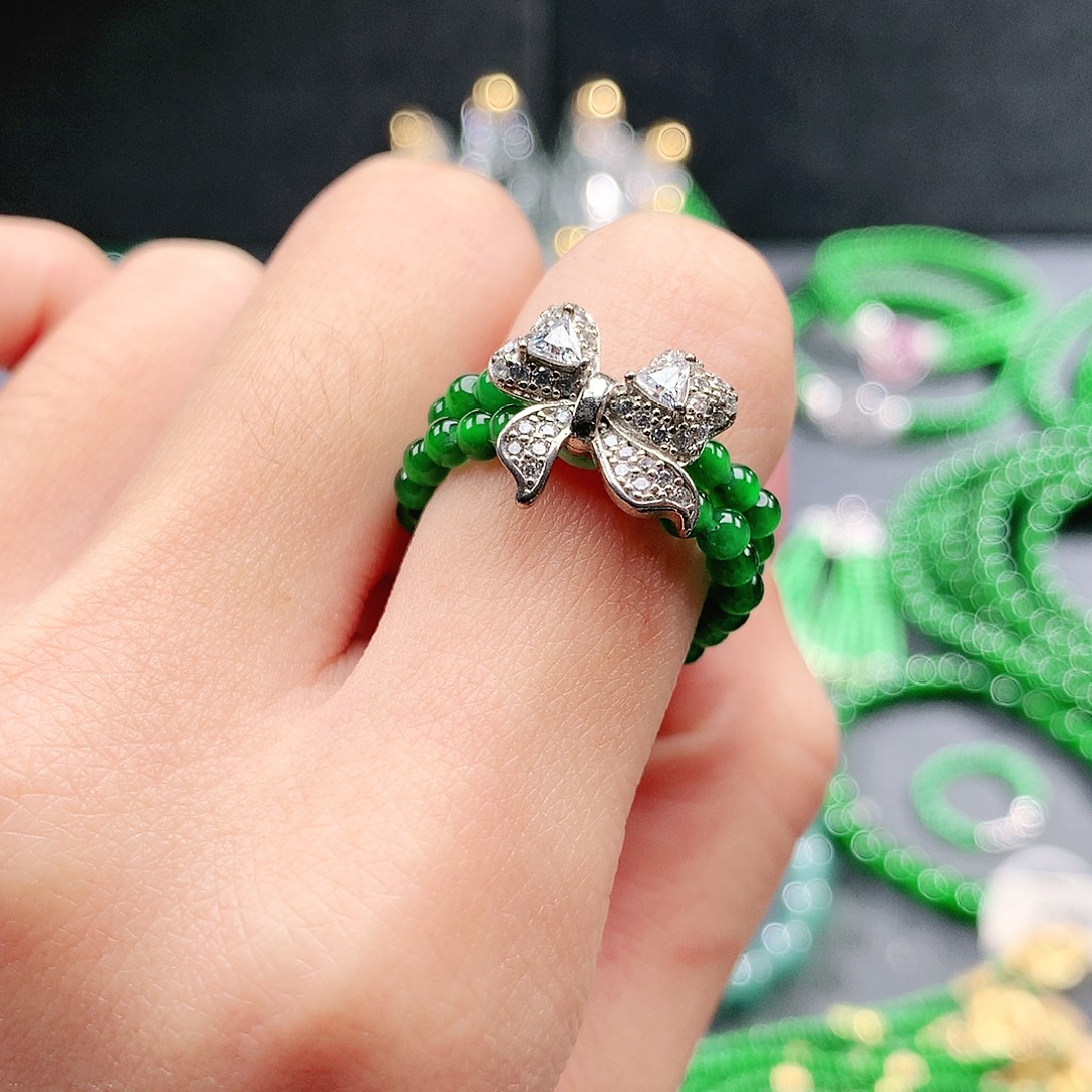 翡翠未镶嵌手链戒指