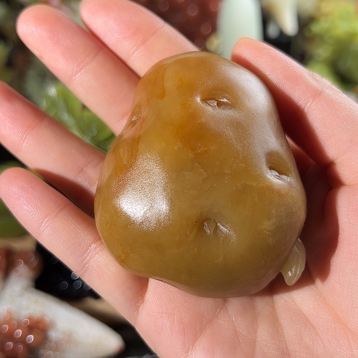 风***铃蛇纹石玉未镶嵌珠宝奇石