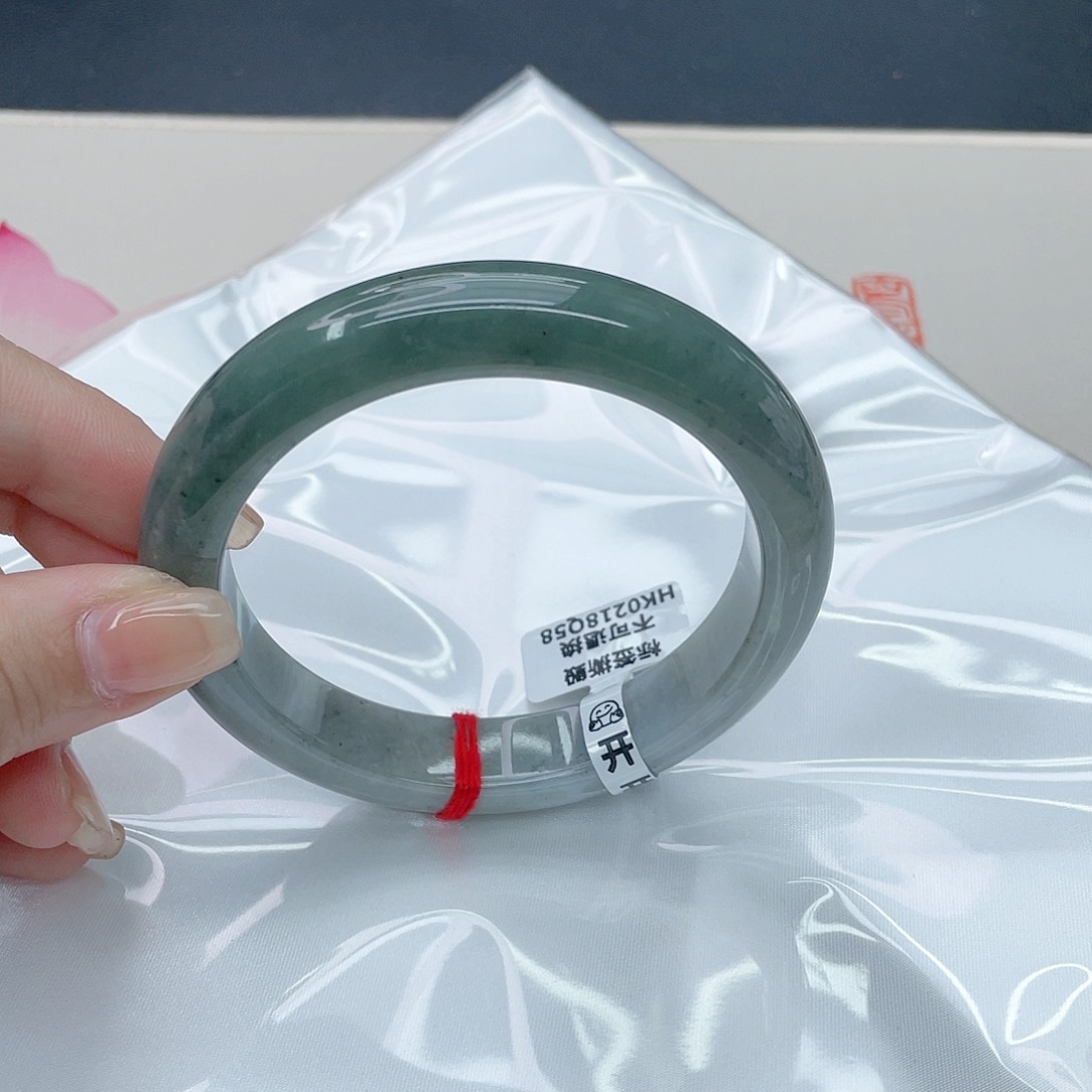 翡翠手镯未镶嵌正62.4