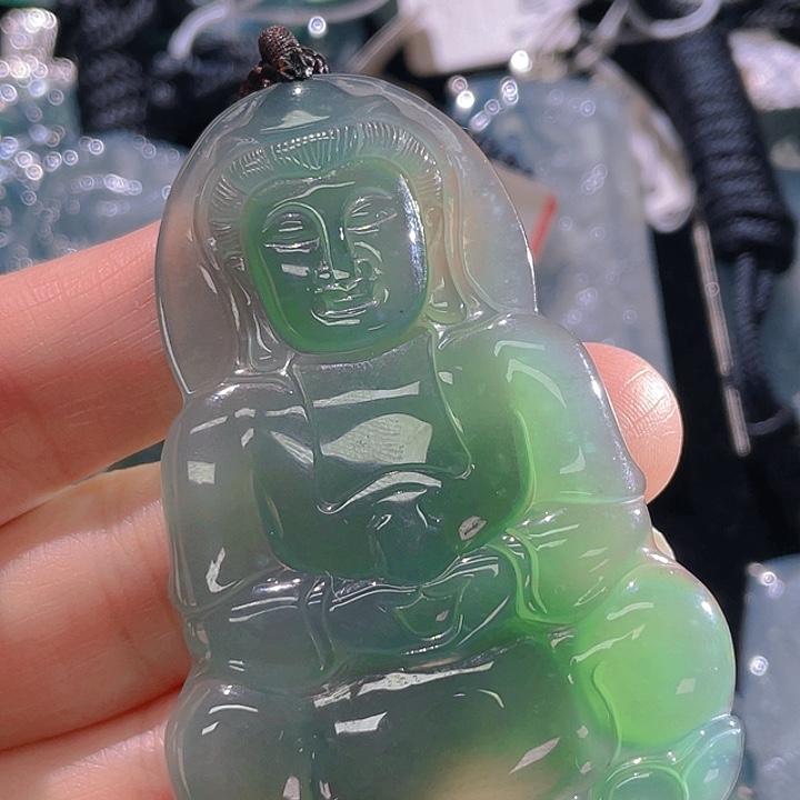 翡翠颈饰未镶嵌25，