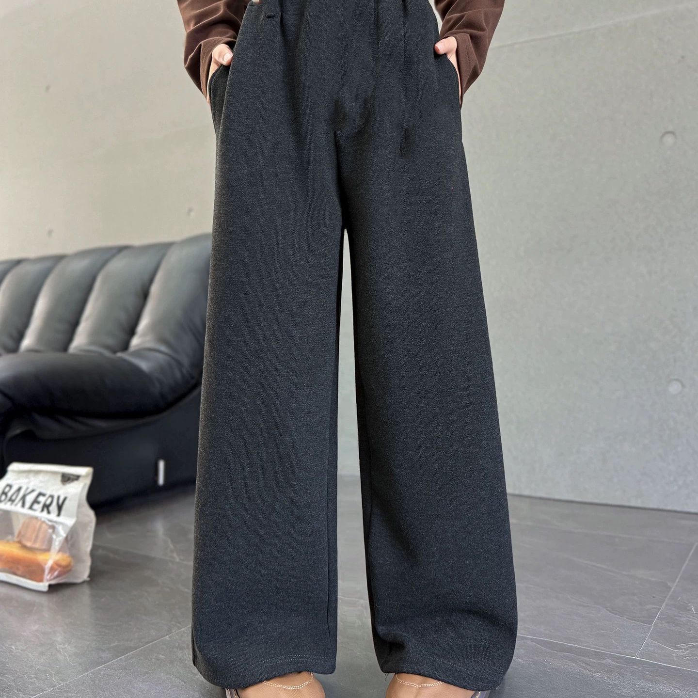 F048可爱儿童加绒休闲裤A字母款876