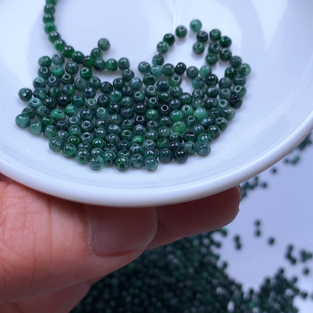 翡翠散珠100颗卡2.9翡翠散珠