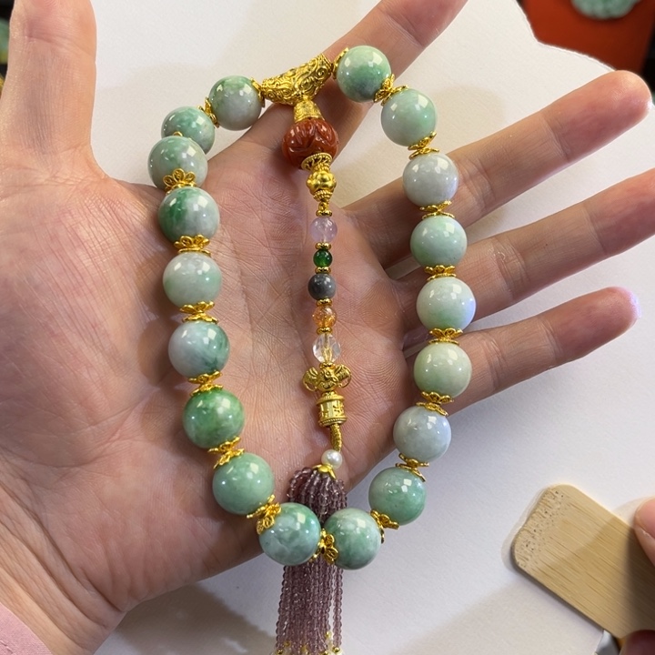 翡翠吊坠(赠链)未镶嵌代编织