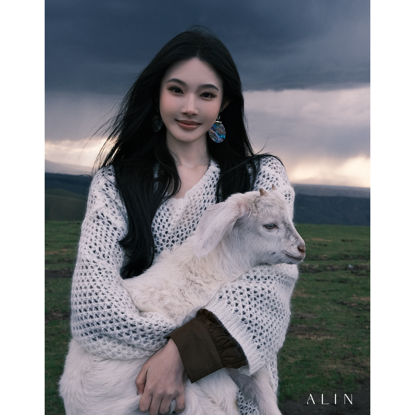 阿琳ALIN【琥珀松林】马海毛毛衣女长袖镂空毛针织衫上衣秋AL5HZT13