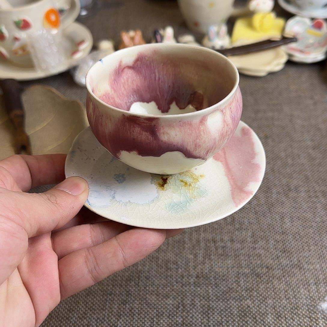 茶盏在家里面了我不